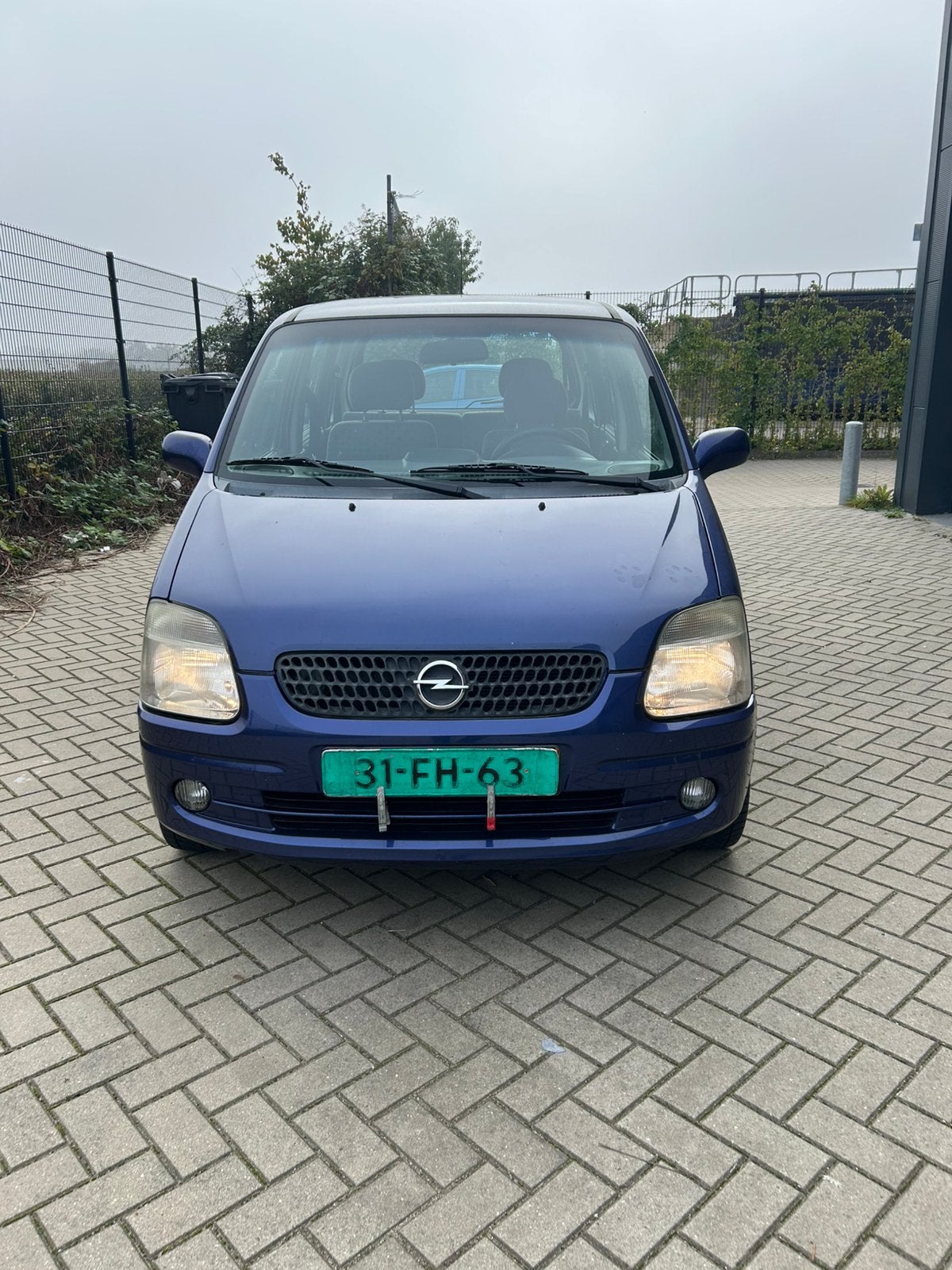 Opel Agila 1.2 I 16V 2001 Blauw, Auto's, Voorwielaandrijving, 15 km/l, 74 pk, 31 €/maand
