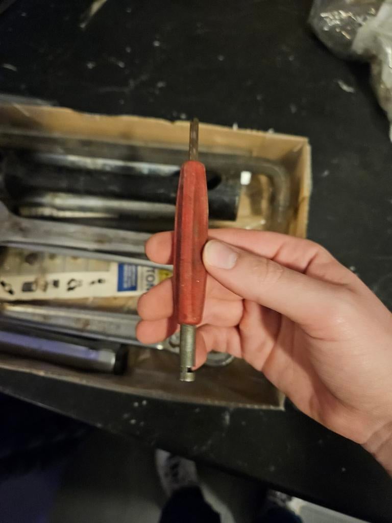 binnenventiel sleutel voor auto / fiets / vrachtwagen, Ophalen of Verzenden