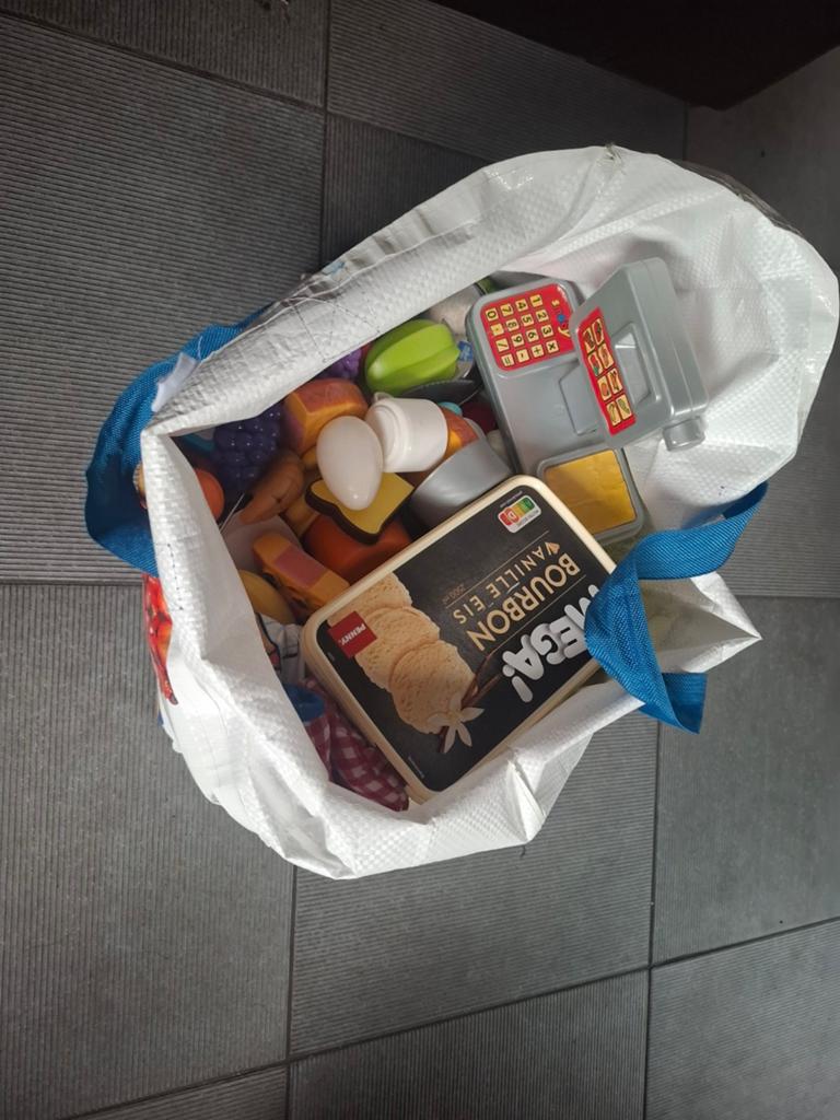 Veel speelgoedeten voor spelen van winkeltje of keukentje, Ophalen of Verzenden, Gebruikt, Speelkeuken-accessoire