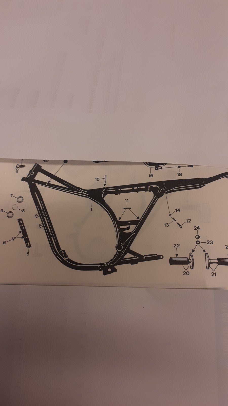 Gevraagd  FRAME  521 voor een ks 175  met goede nummers, Ophalen of Verzenden, Frame