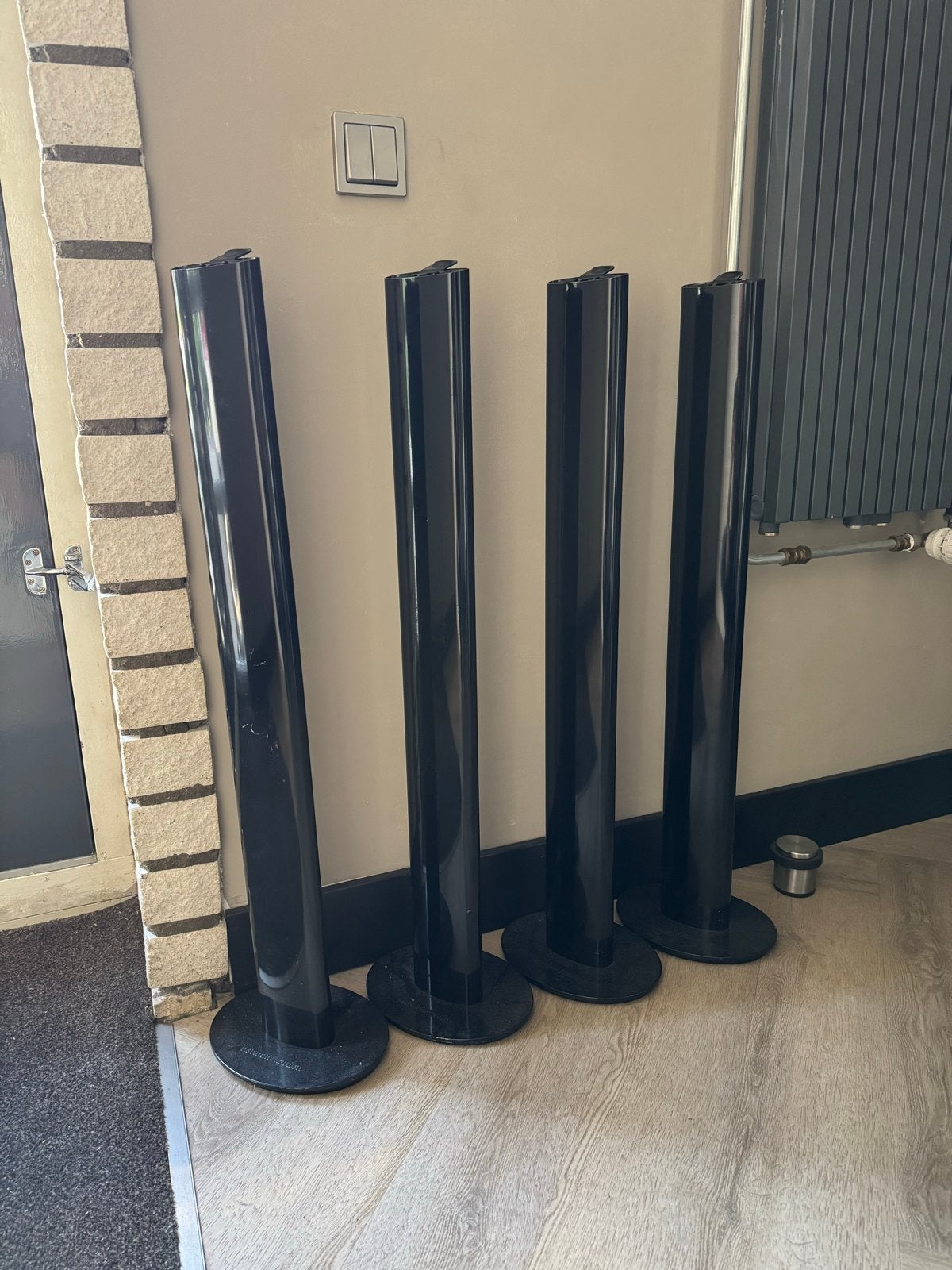 4 Harman Kardon HTFS 2 vloerstandaarden (zonder speakers), Ophalen, Gebruikt, Inclusief standaarden, Overige typen