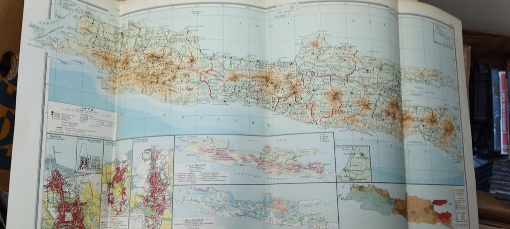 P.R. Bos-J.F. Niermeyer Schoolatlas der Geheele Aarde, Boeken, Gelezen, Bosatlas, Ophalen of Verzenden, Wereld
