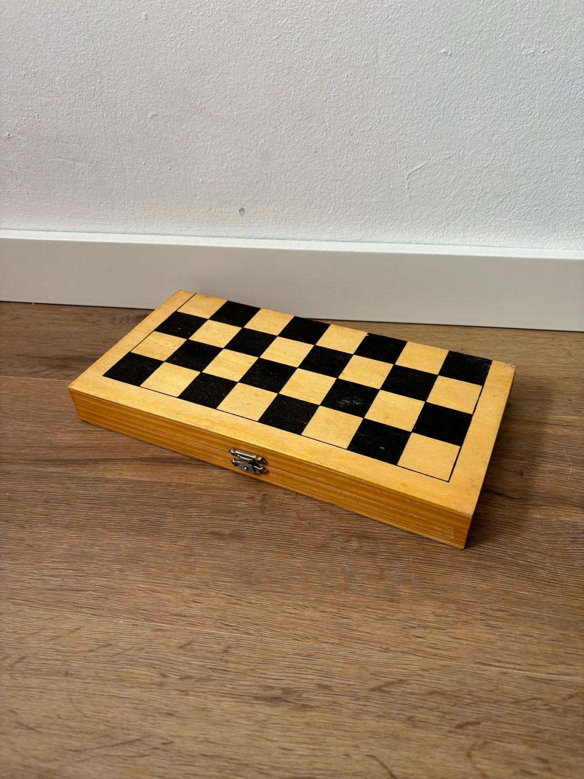 Houten Inklapbaar Schaakbord met Schaakstukken, Een of twee spelers, Ophalen of Verzenden, Gebruikt, Reisspel