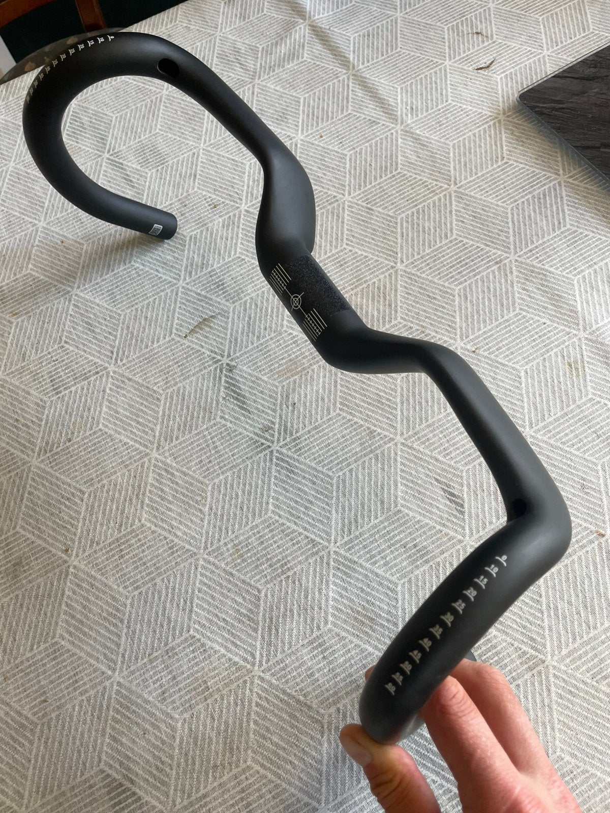 New Carbon flared aero handlebars. Road gvl 36-40cm. 270g, Stuur, Ophalen of Verzenden, Zo goed als nieuw, Gravelbike