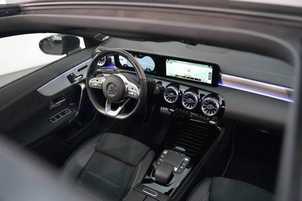 Mercedes-Benz CLA-Klasse Shooting Brake 250 e AMG ✅ PANO, Gebruikt, Zwart, 1650 kg, Zwart