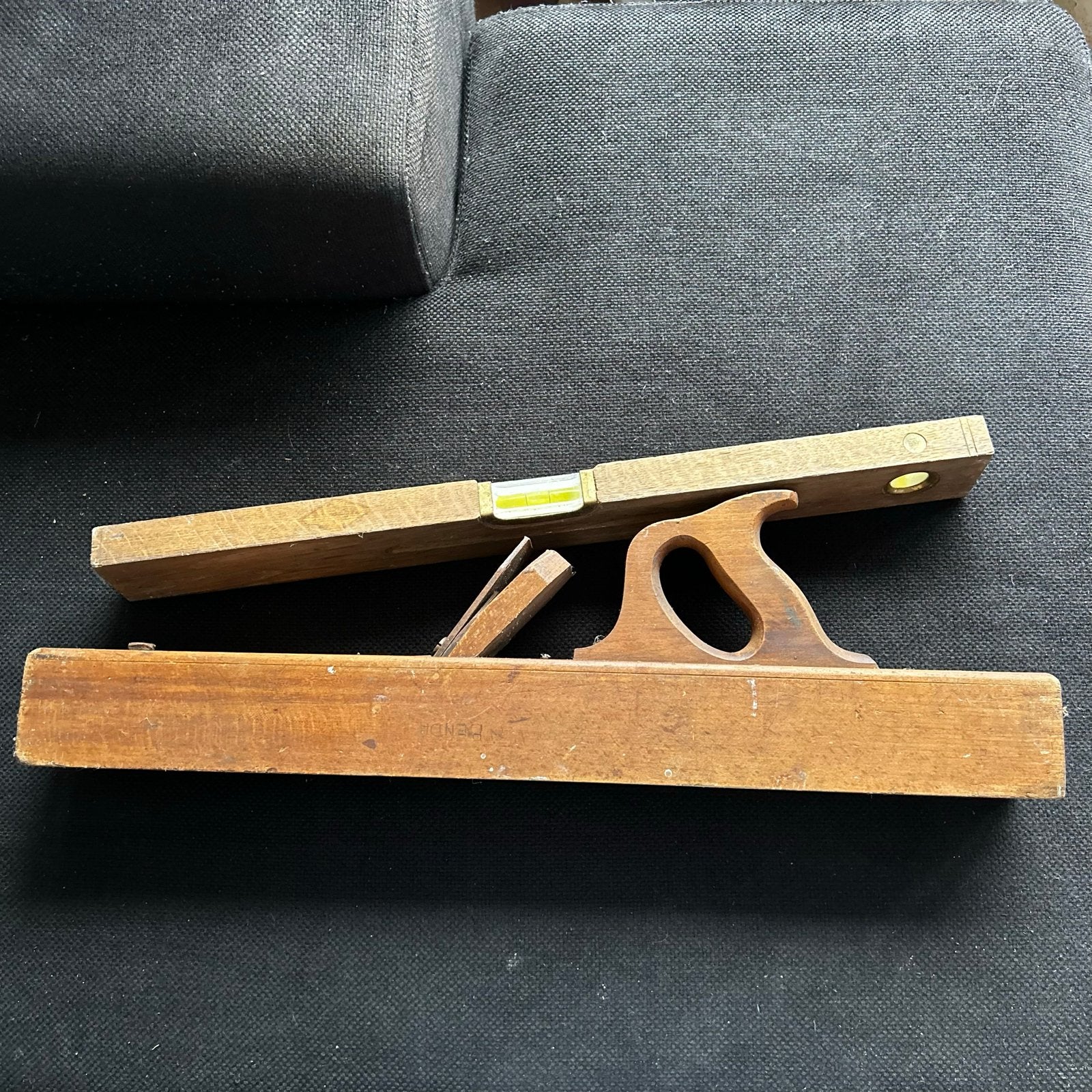 Vintage houten schaaf en waterpas, Ophalen of Verzenden