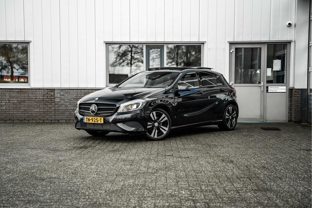 Mercedes-Benz A-Klasse 200 Prestige (bj 2014, automaat), Gebruikt, Leder en Stof, Zwart, 1595 cc
