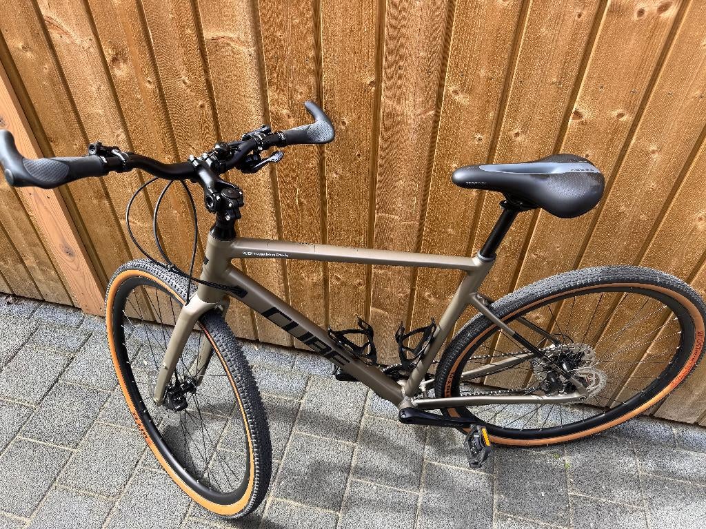 Cube Nuroad Ex Flat bar M, 10 tot 15 versnellingen, Heren, Aluminium, 53 tot 57 cm