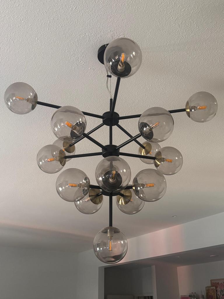 MADE bollen lamp zwart messing rookglas kroonluchter, Ophalen, Zo goed als nieuw, Metaal