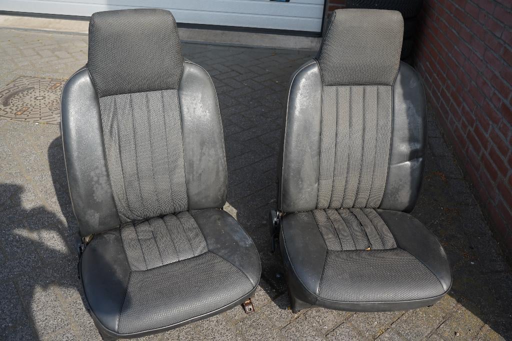 Datsun 100 A Cherry 2x voorstoelen 1978, Auto-onderdelen, Japan, Ophalen of Verzenden, Japan, Oldtimer onderdelen