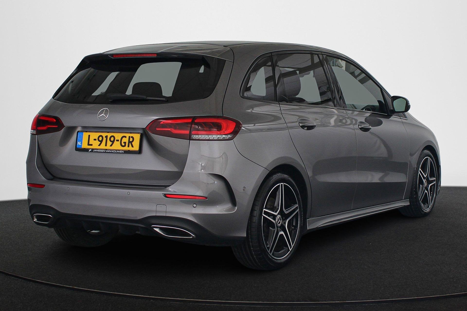 Mercedes-Benz B-klasse 200 Business Solution AMG Apple CarPl, Auto's, Gebruikt, 4 cilinders, 163 pk, 19 km/l