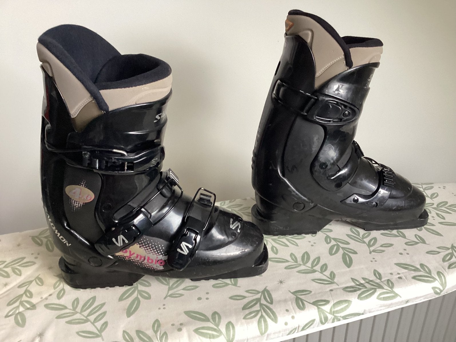 Salomon dames ski schoenen maat 26, Sport en Fitness, Skiën en Langlaufen, Gebruikt, Schoenen, Skiën, Minder dan 100 cm