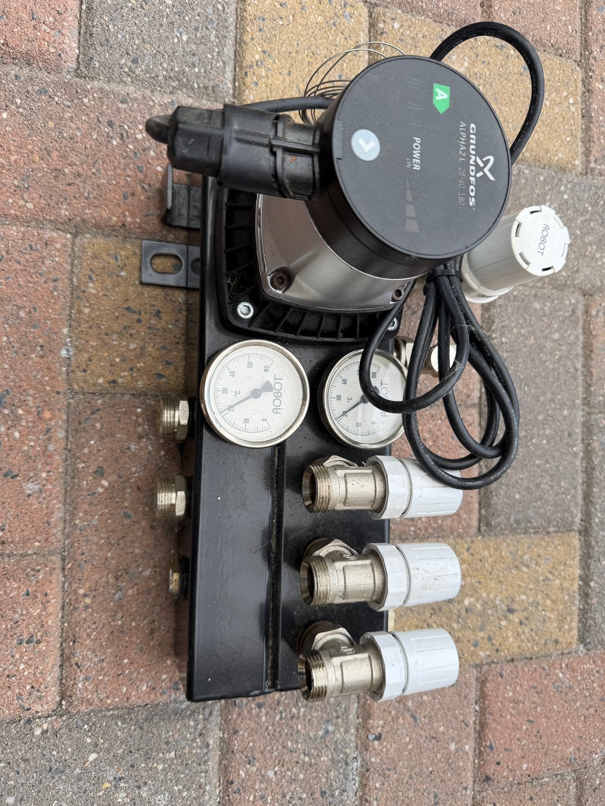 Grundfos pomp voor vloerverwarming, Ophalen, Minder dan 30 cm, Overige typen, Minder dan 60 cm