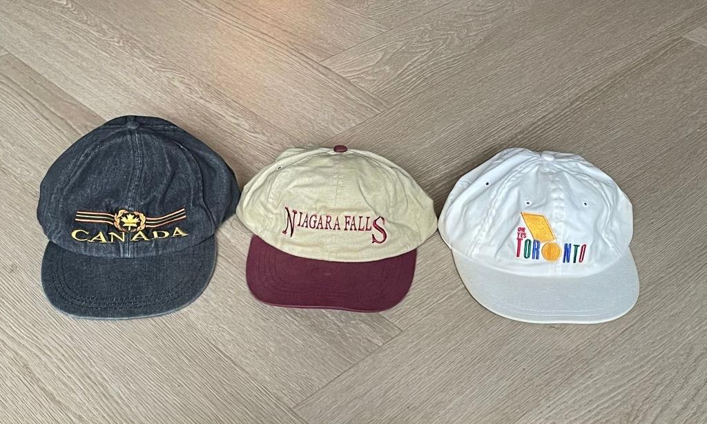 Caps / Petten 3 x Canada, Ophalen, Gebruikt