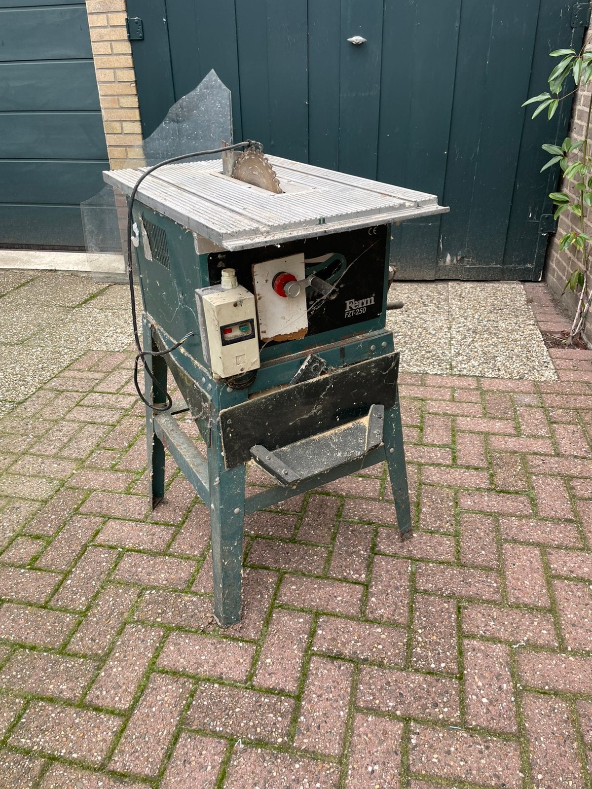 Ferm zaagtafel, Doe-het-zelf en Verbouw, Ophalen, Gebruikt, Cirkelzaag, 30 tot 70 mm