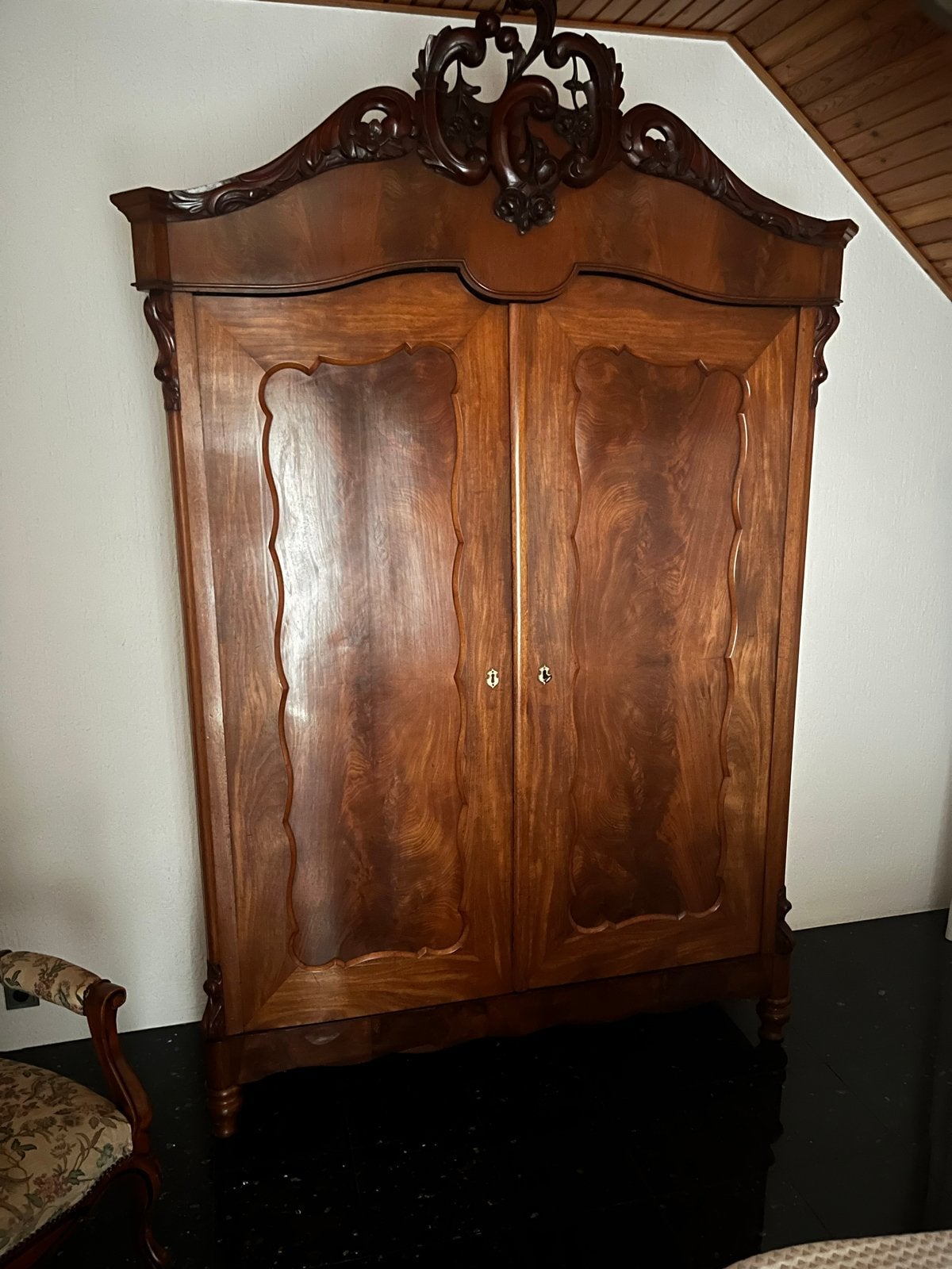 Antieke Biedermeier Linnenkast – Rijkgestoken Kuif, Antiek en Kunst, Antiek | Meubels | Kasten, Ophalen