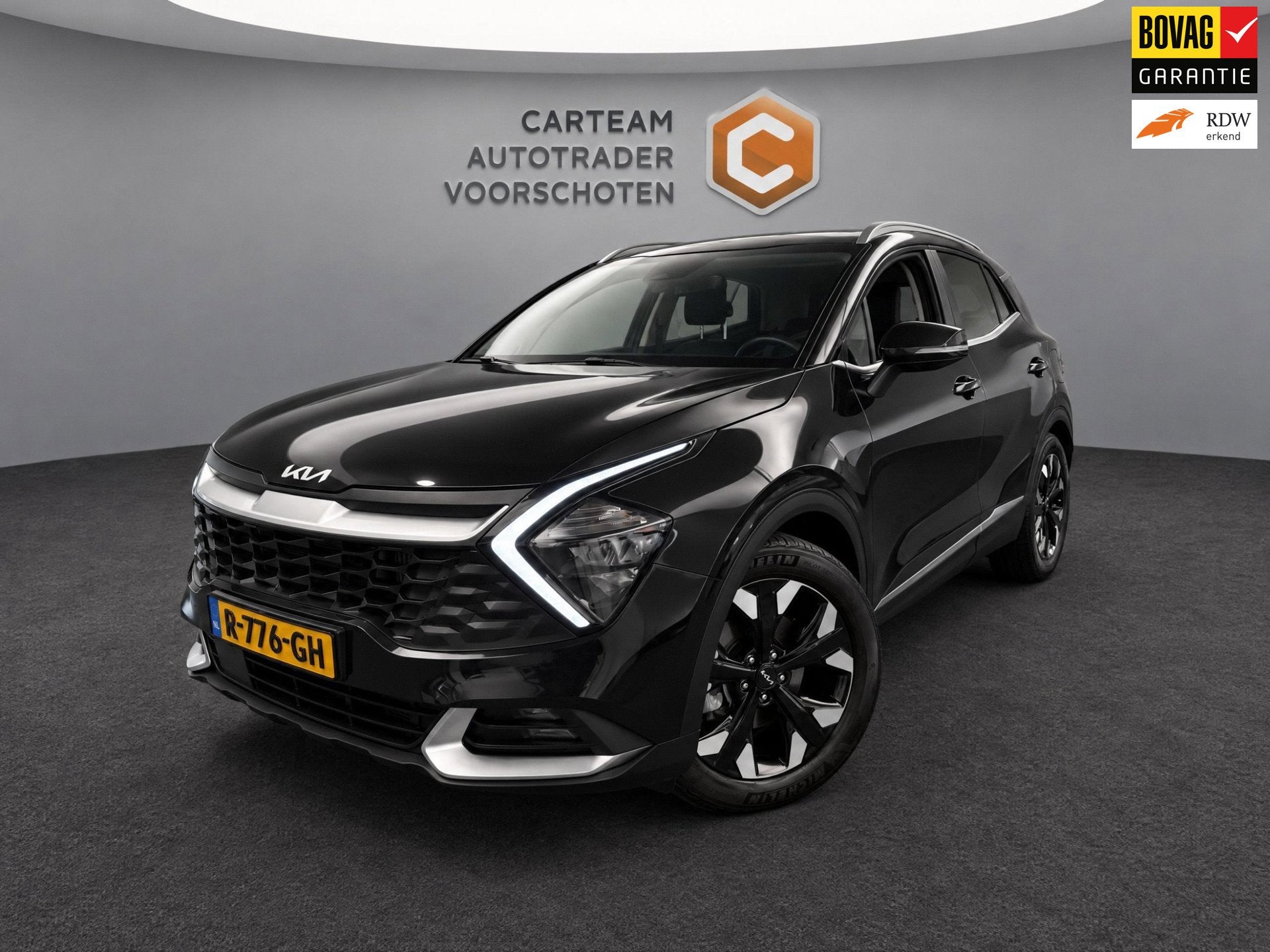Kia Sportage 1.6 T-GDi Plug-in Hybrid AWD DynamicLine |NAP|, Auto's, Automaat, Stof, Gebruikt, 4 cilinders