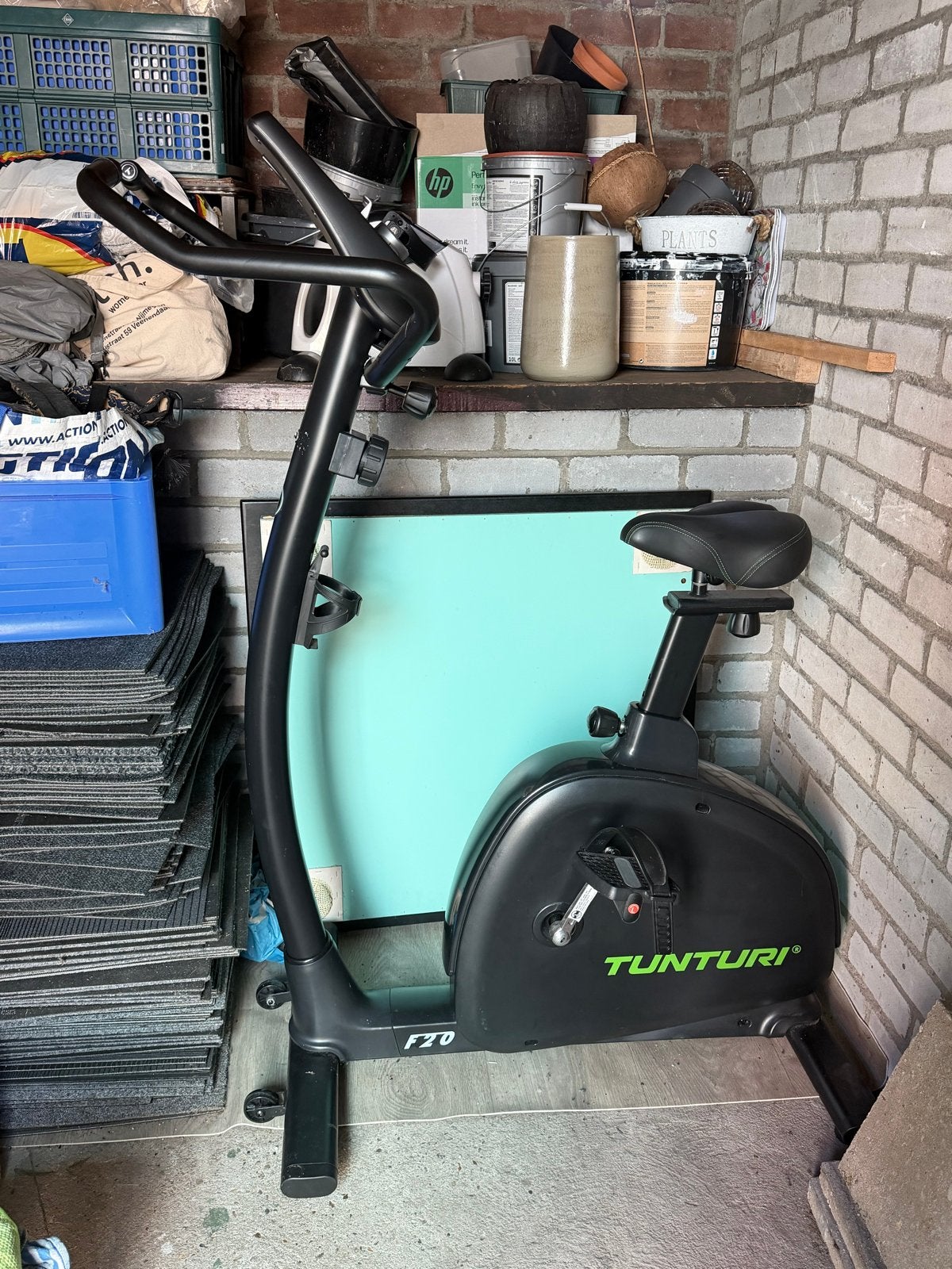 Tunturi F20 Hometrainer - Zo goed als nieuw, Sport en Fitness, Ophalen, Zo goed als nieuw, Metaal, Benen