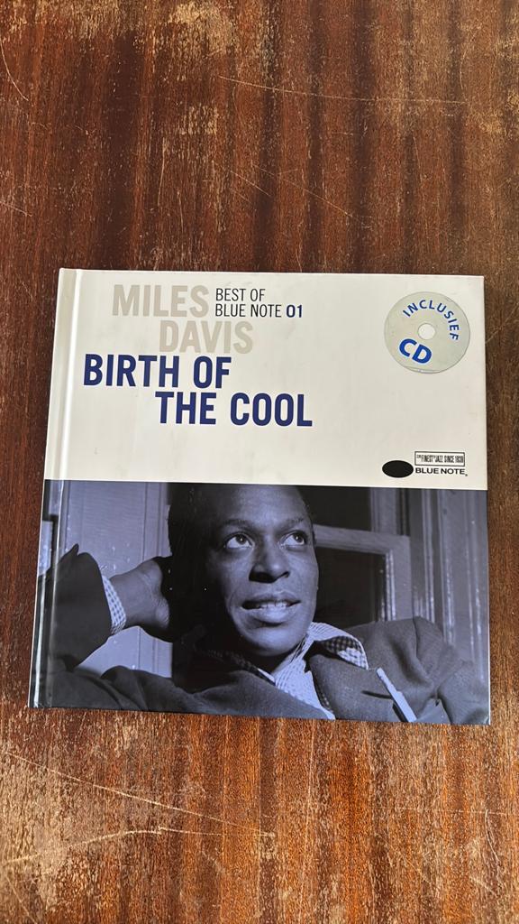 Miles Davis - Birth of the Cool boek + CD, Ophalen of Verzenden, Zo goed als nieuw, Jazz