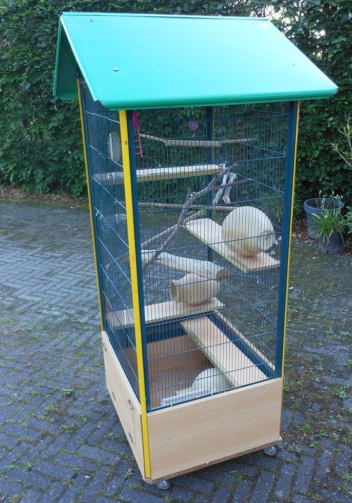 Grote vogelkooi merk Ferplast 172 x 68 x 68 cm + veel extra, Ophalen, Gebruikt, Metaal, Vogelkooi