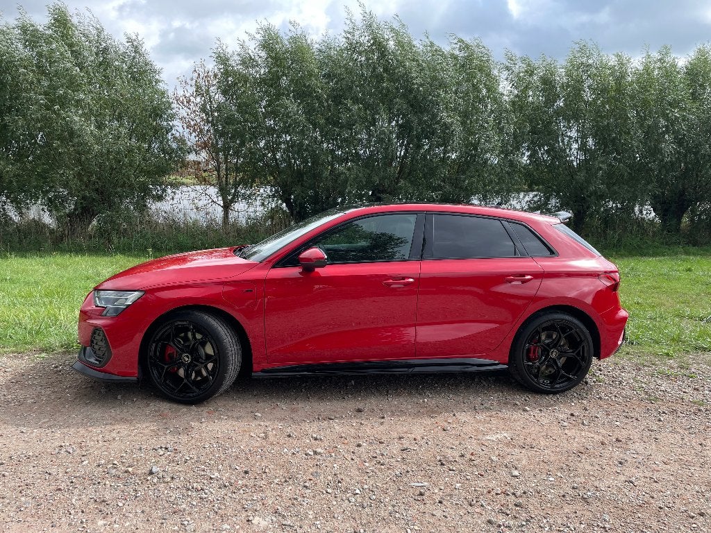 Te Koop Audi A3 45 TFSIe 272pk S-tronic 2026 Rood, Automaat, 77 km/l, 1498 cc, 4 cilinders