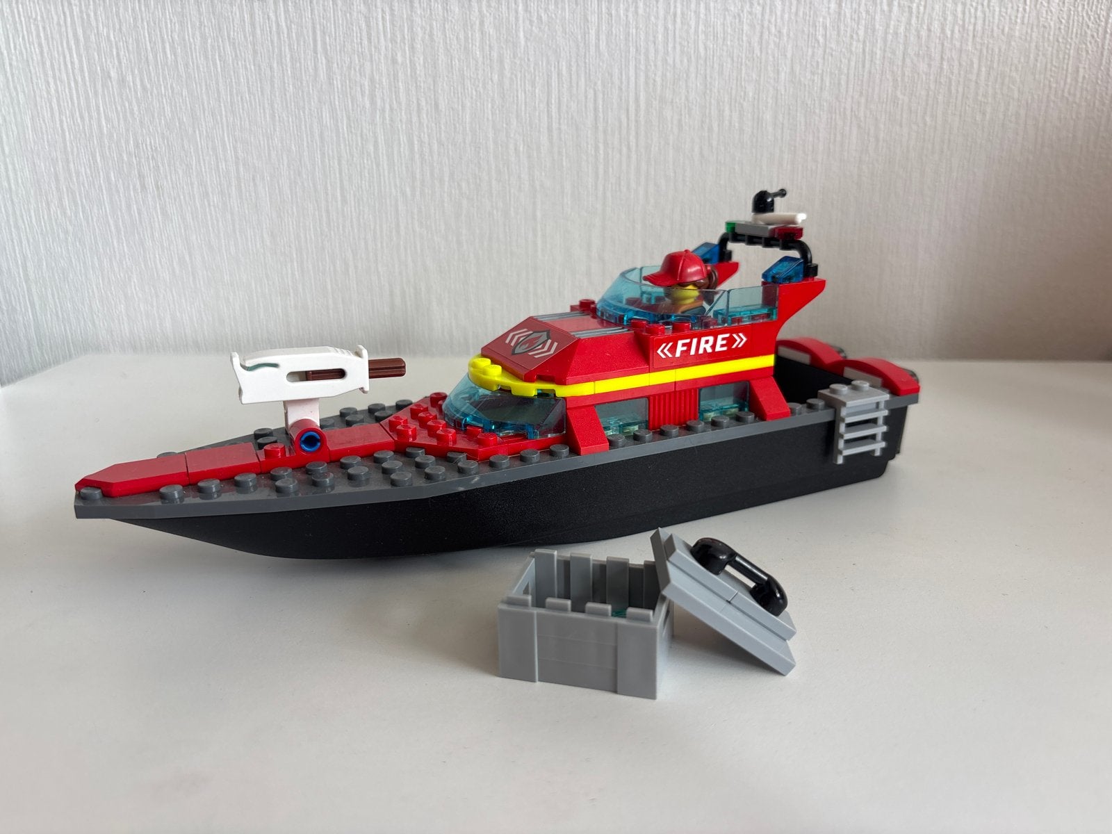 LEGO City Brandweerboot 60373 - Zo goed als nieuw, Ophalen of Verzenden, Zo goed als nieuw, Overige merken