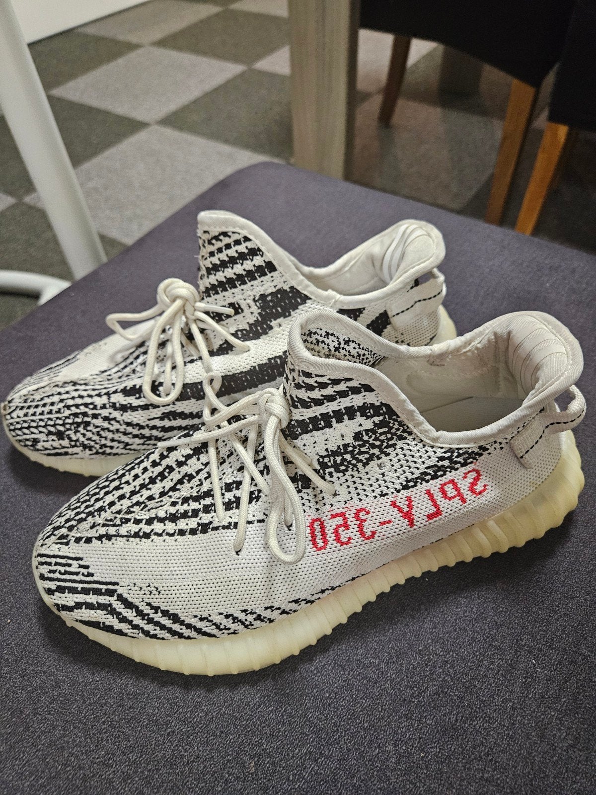 Adidas Yeezy Boost 350 V2 Zebra Sneakers, Adidas Yeezy, Wit, Ophalen of Verzenden, Sneakers of Gympen