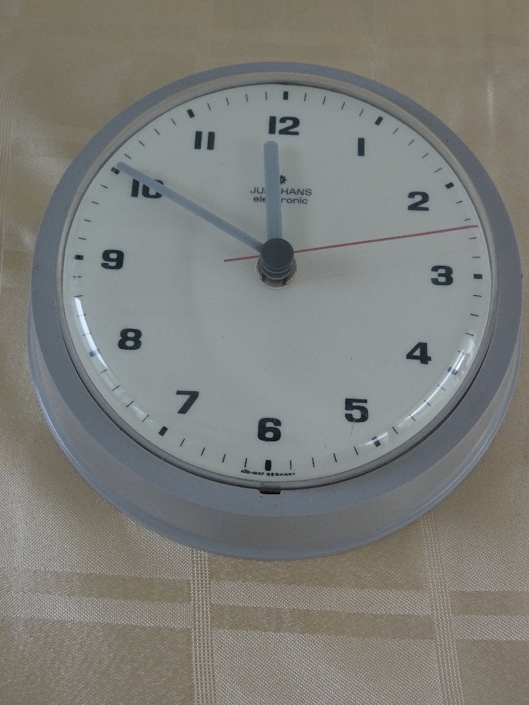 Junghans klok electronic Ato-mat Junghans design ATO klok, Ophalen of Verzenden, Zo goed als nieuw, Wandklok
