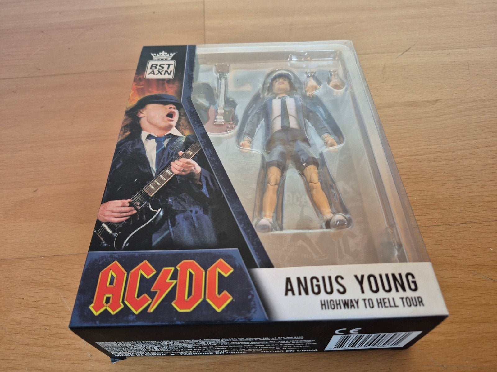 ACDC Angus Young  Poppetje, Verzamelen, Muziek, Artiesten en Beroemdheden, Ophalen of Verzenden, Nieuw, Pop, Beeldje of Miniatuur