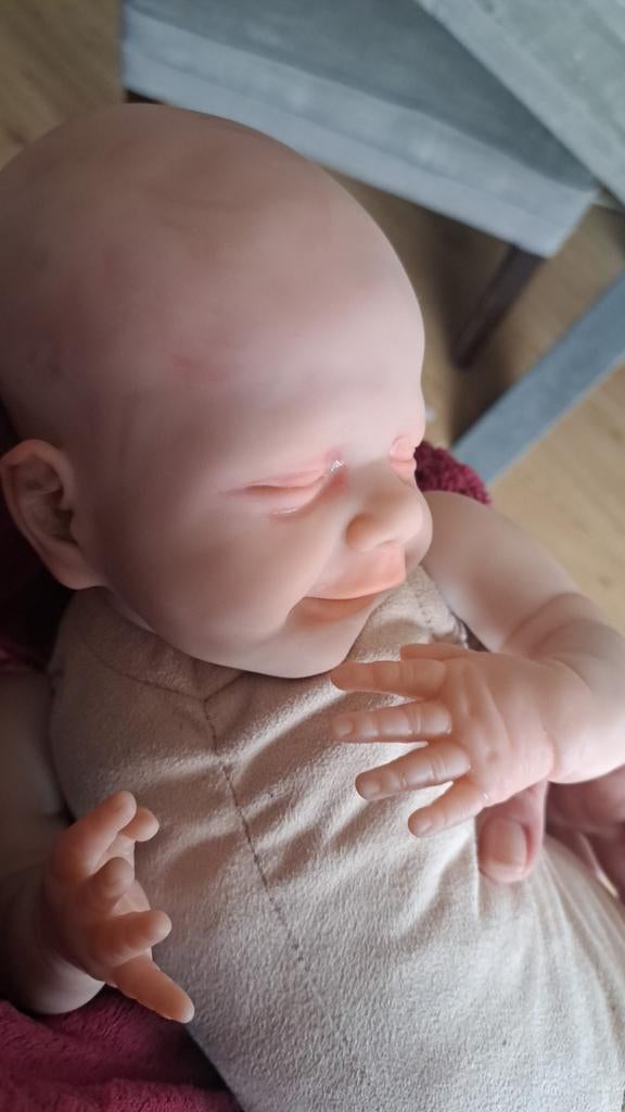 Zeer mooie realistische siliconen babydoll, Verzamelen, Poppen, Ophalen of Verzenden, Pop