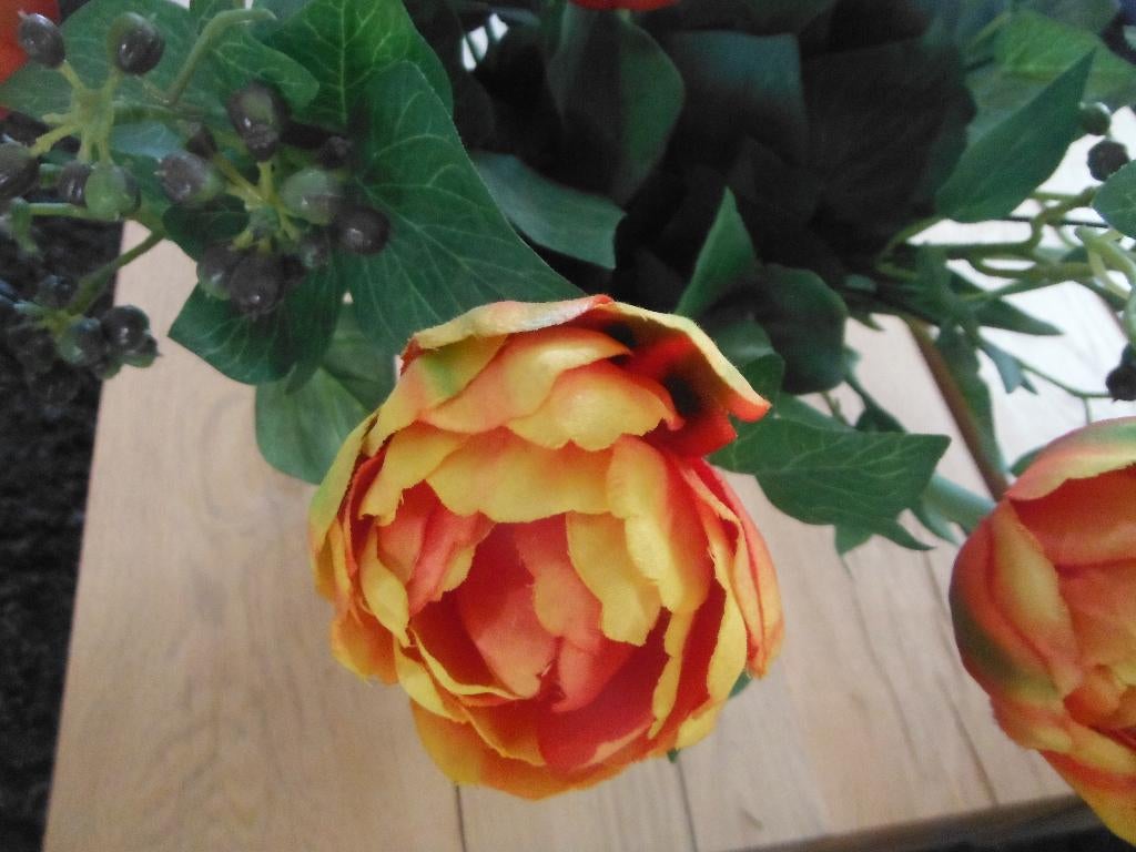 mooi boeket kunst pioen tulpen en bessentakken, Binnen, Verzenden, Overige materialen, Zo goed als nieuw