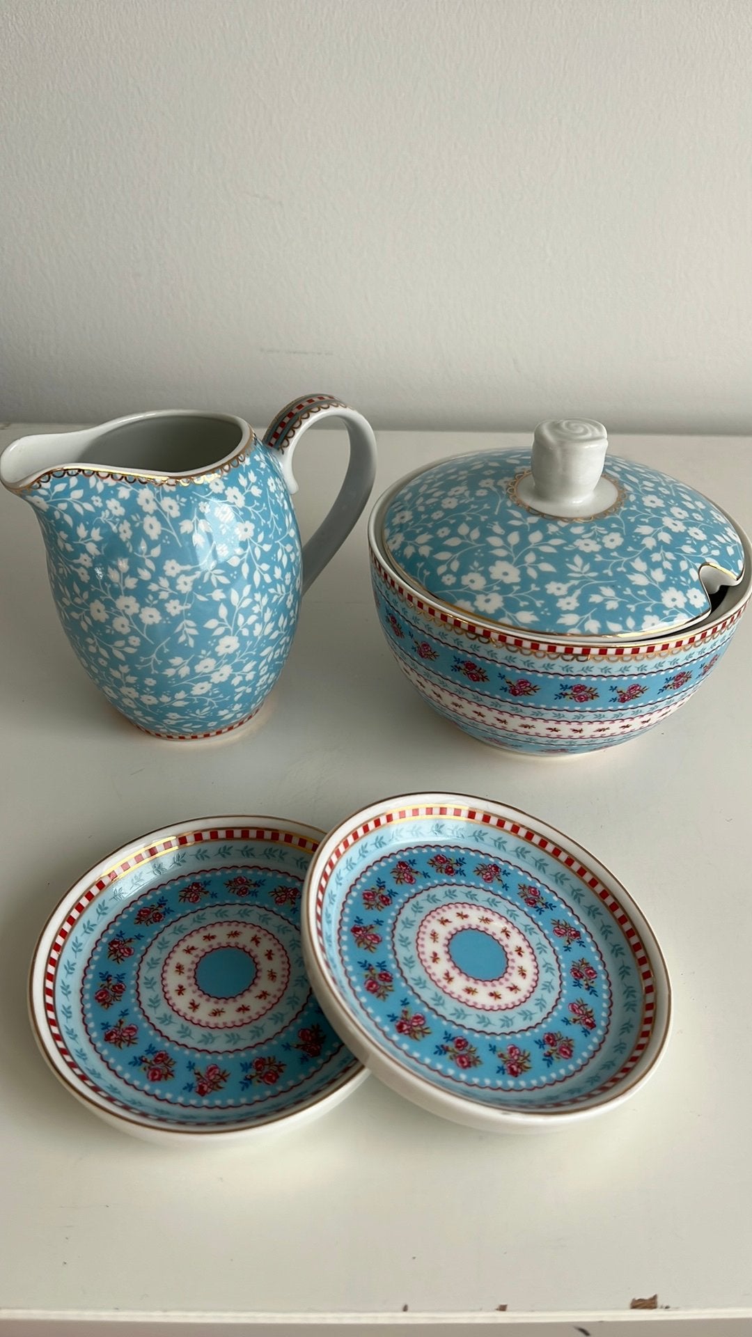 Pip Studio Blauw melkkannetje suikerpot en 2 schoteltjes, Kan, Pip Studio, Nieuw, Ophalen of Verzenden
