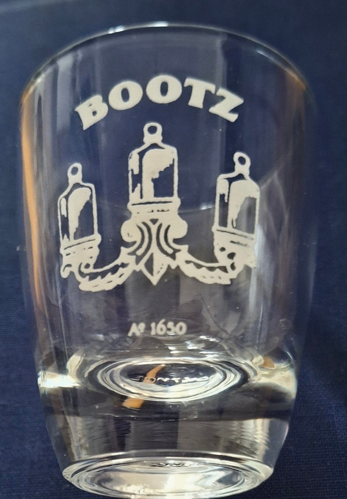 borrel / jenever glaasje van Bootz (36), Verzamelen, Ophalen of Verzenden, Zo goed als nieuw, Borrel- of Shotglas