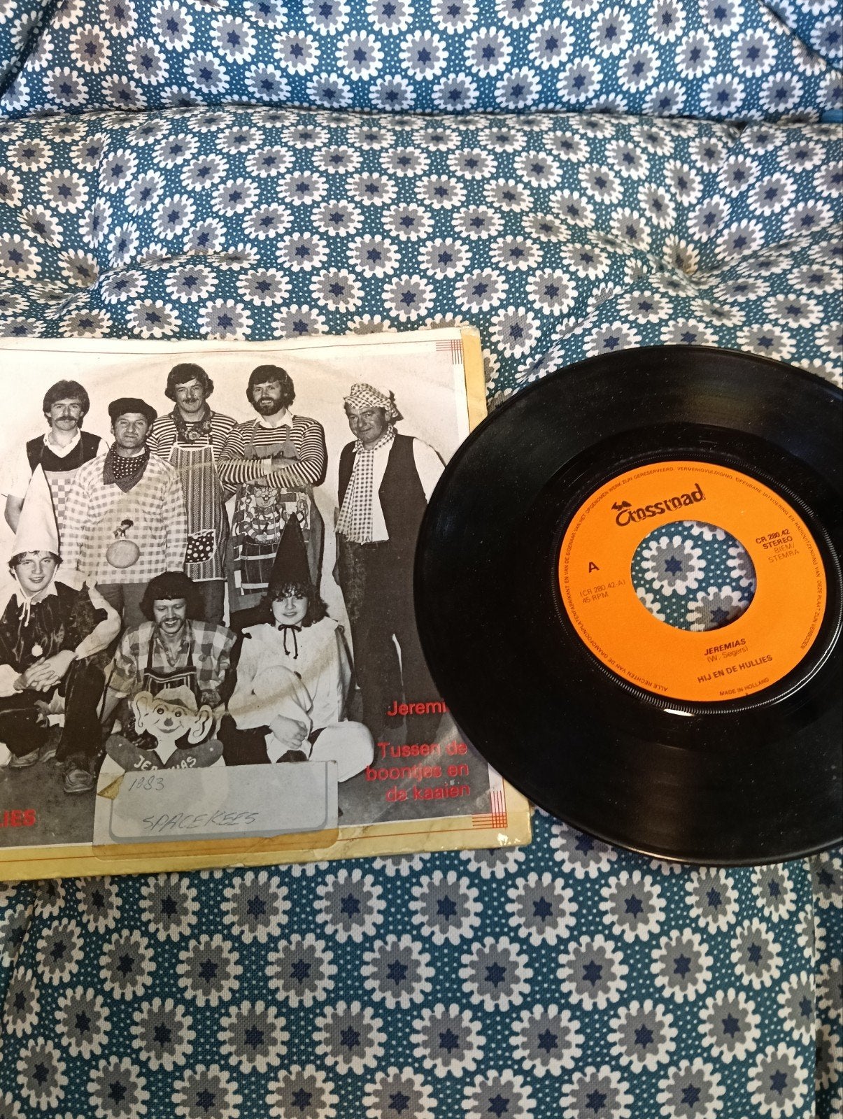 hij en de hullies, Ophalen of Verzenden, Gebruikt, 7 inch, Levenslied of Smartlap