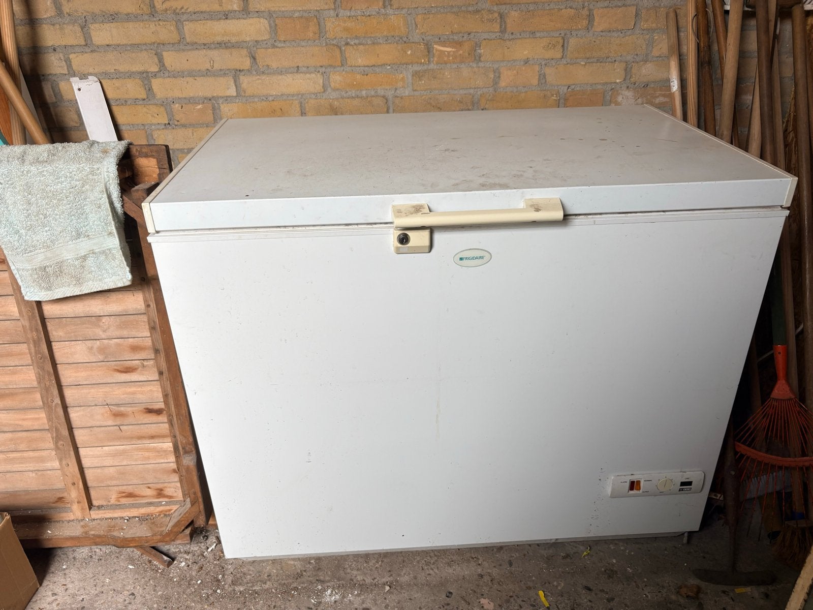 Frigidaire Vriezer, Gebruikt, 60 cm of meer, 100 tot 150 liter, Met aparte vriezer