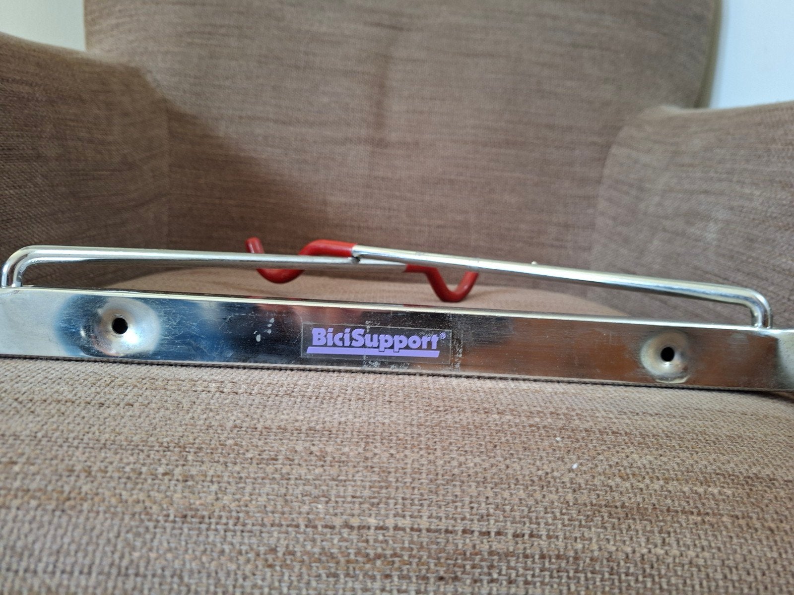 ophangbeugel voor fietsof stoellen, Ophalen