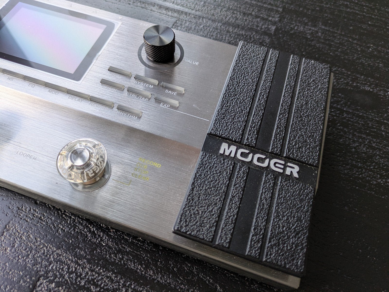 Nieuwstaat - Mooer GE200 Multi-effectpedaal., Ophalen of Verzenden, Zo goed als nieuw, Multi-effect