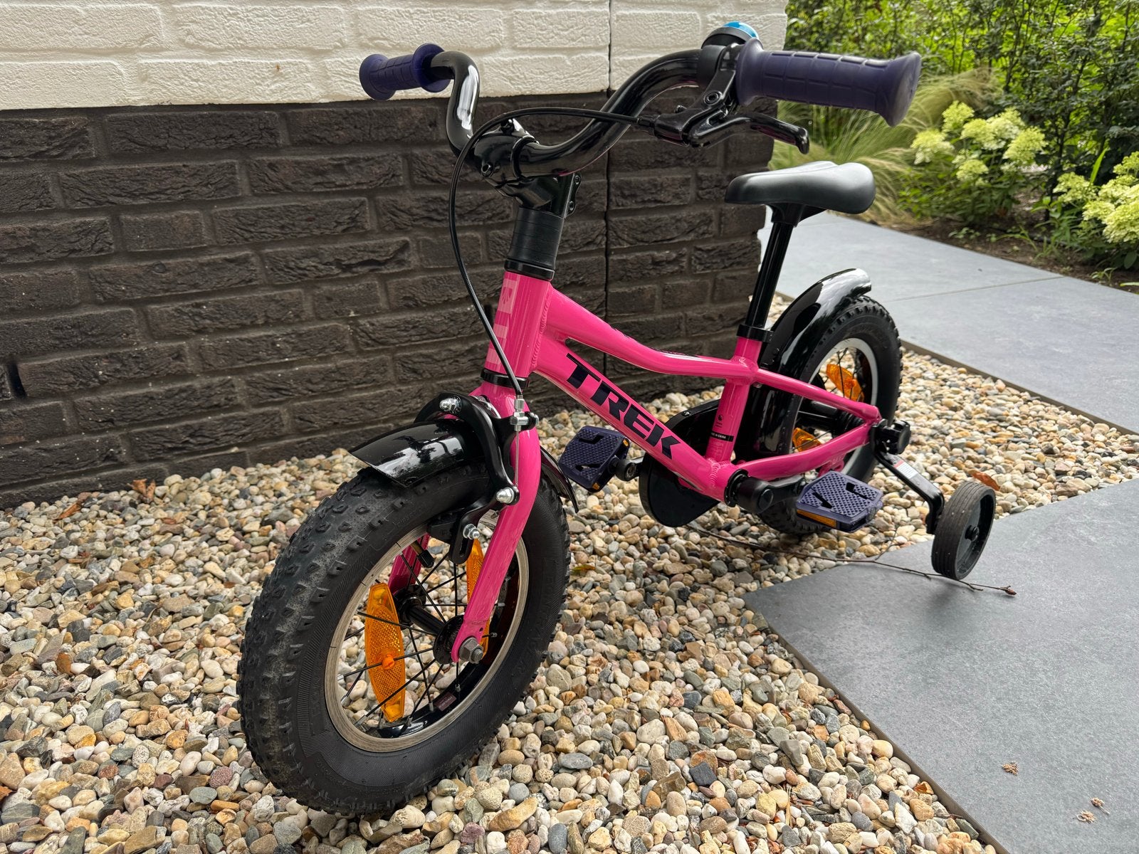 Trek kinderfiets 12 inch - Zeer nette staat, Ophalen, Zijwieltjes, Velgrem, Minder dan 16 inch