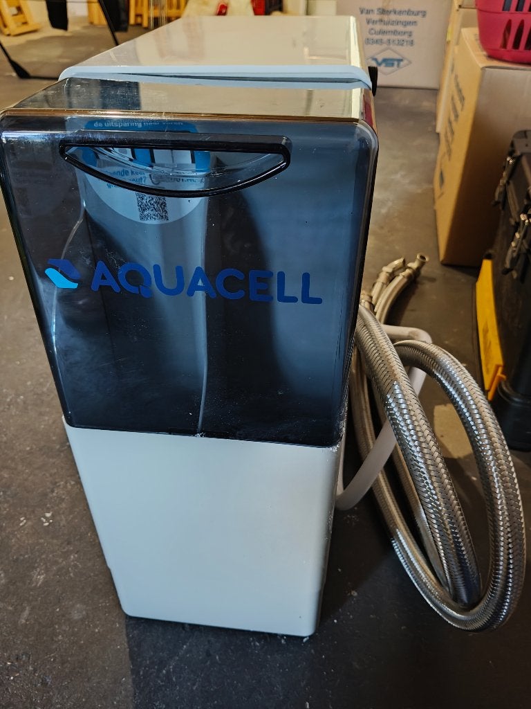 Aquacell waterontharder, Witgoed en Apparatuur, Waterontharders, Ophalen, Zo goed als nieuw, Waterontharder met zout