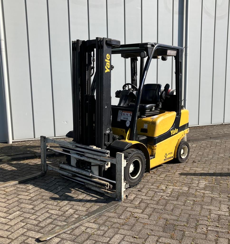 Yale GLP25VX triplomast vorkenspreider sideshift - uren 6795, 2000 tot 3000 kg, Ophalen, LPG, Heftruck