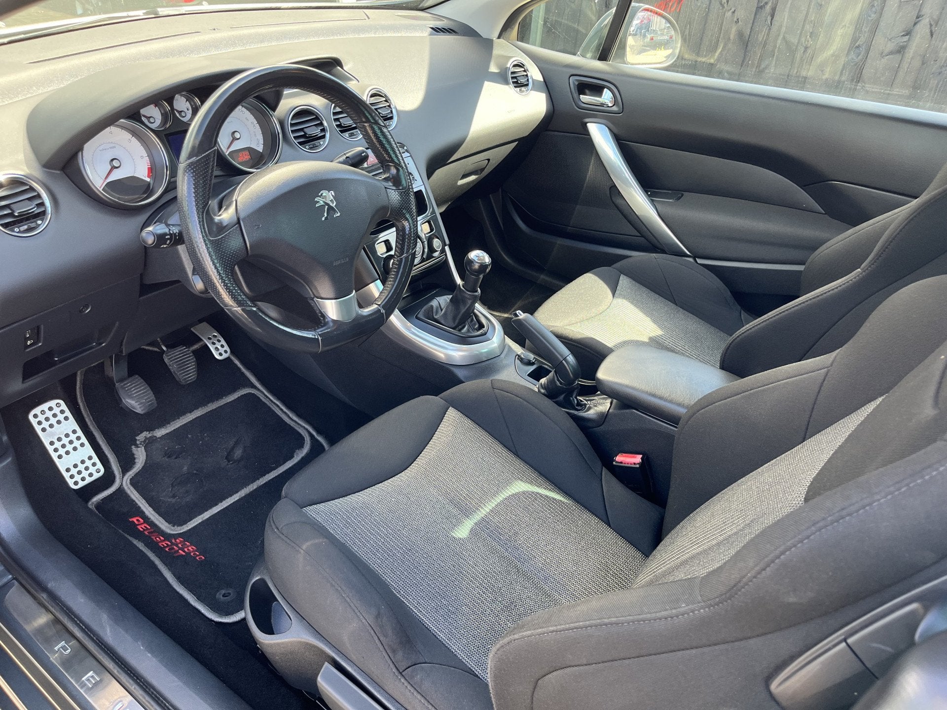 Peugeot 308 CC 1.6 VTi Sport Pack Airco / Trekhaak / Cruise, Auto's, Voorwielaandrijving, Euro 5, Gebruikt, 4 cilinders