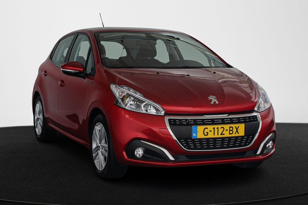 Peugeot 208 1.2 PureTech Signature Automaat Apple CarPlay Ac, Stof, Gebruikt, Euro 6, 1199 cc