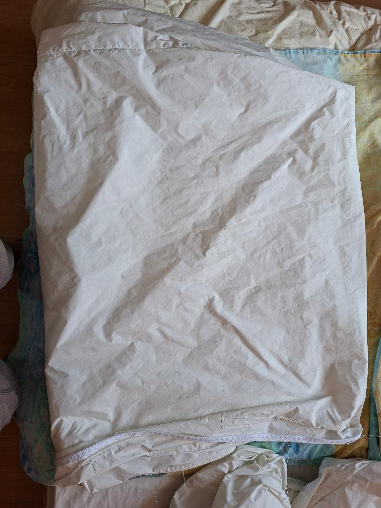 2 1-persoons anti allergie matrashoezen, Ophalen of Verzenden, Eenpersoons, Wit