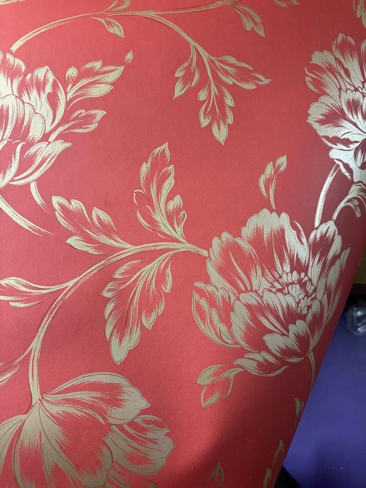 Rood Klassiek Bloemenbehang met Goud Patroon, Huis en Inrichting, Stoffering | Behang, Ophalen of Verzenden, Rood