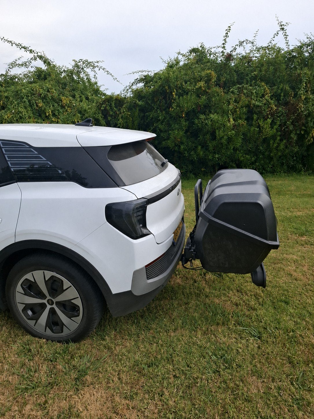 trekhaakkoffer 340 liter te huur!, Auto diversen, Ophalen, Zo goed als nieuw