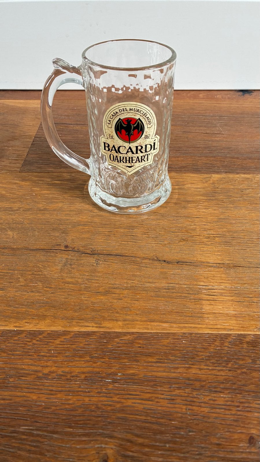 Bacardi Oakheart glazen bierpul - 13 cm hoog, Verzamelen, Ophalen of Verzenden, Zo goed als nieuw, Bierglas