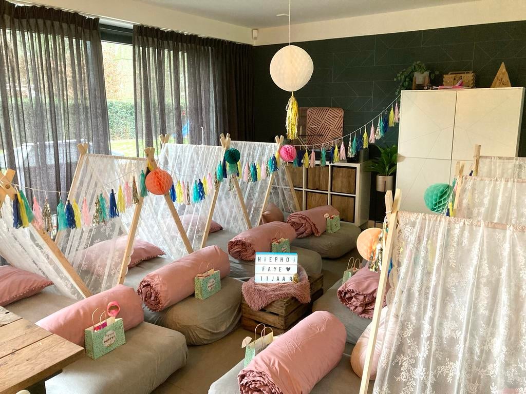 Tipi Tenten Slaapfeestje Verhuur - Compleet Pakket, Hobby en Vrije tijd, Feestartikelen | Verhuur, Ophalen, Nieuw
