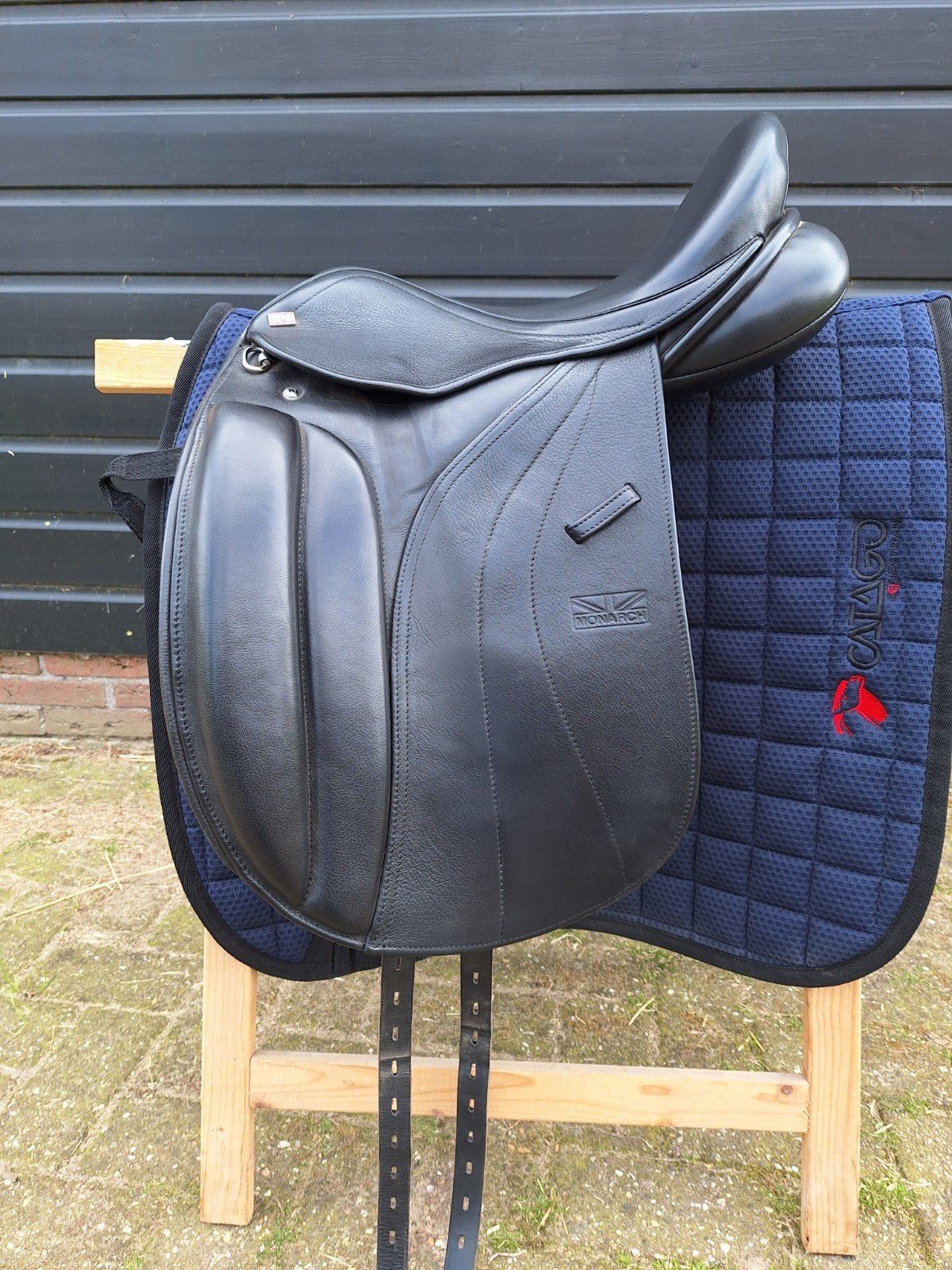 GFS Monarch cob 16,5 inch dressuurzadel, Dieren en Toebehoren, Paarden en Pony's | Zadels, Ophalen of Verzenden, Gebruikt, Dressuur