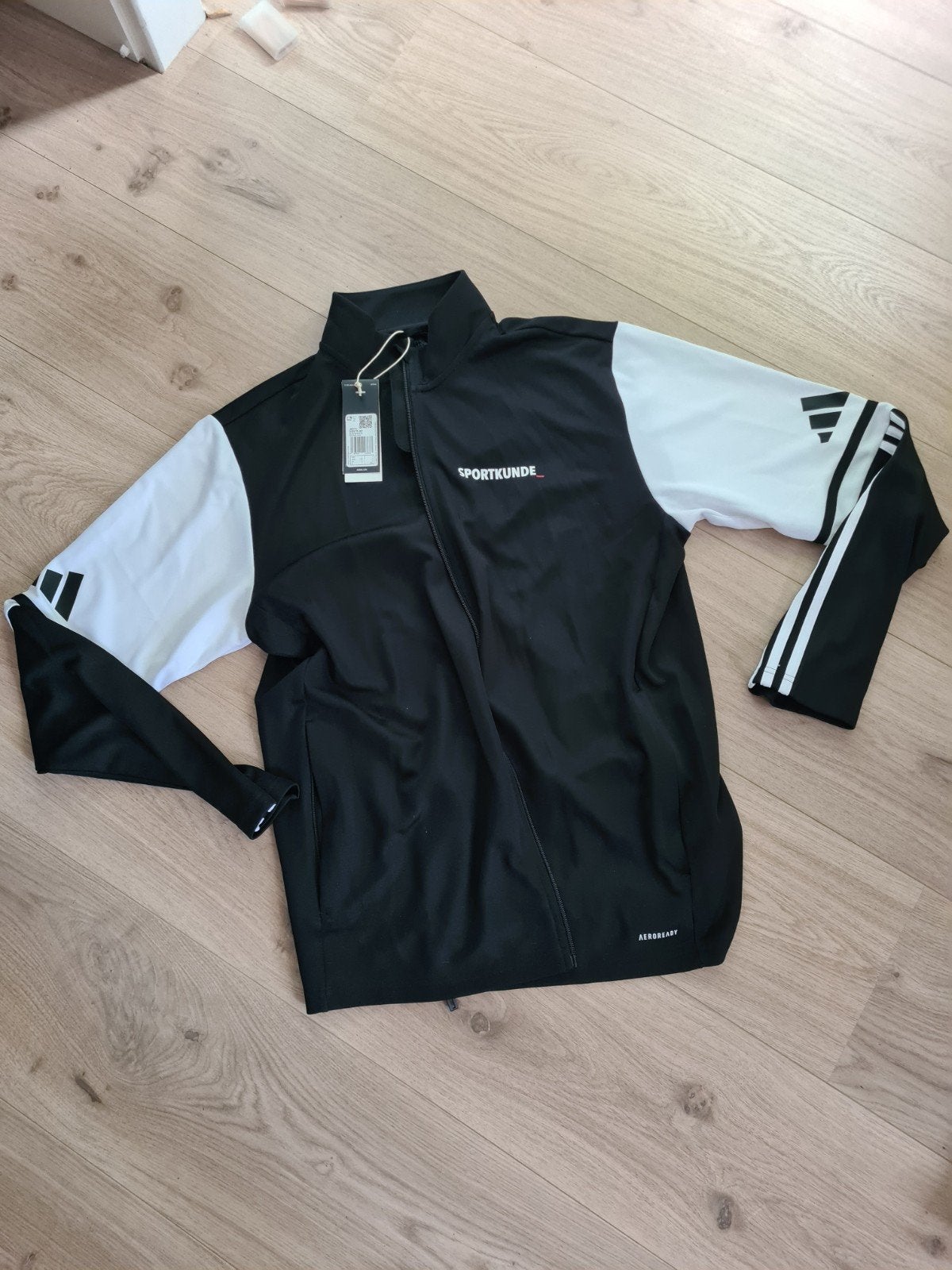Hbo Sportkunde HAN t-shirt + trainingsjack - Maat L - Nieuw, Kleding | Heren, Sportkleding, Maat 52/54 (L), Zwart, Nieuw, Ophalen of Verzenden