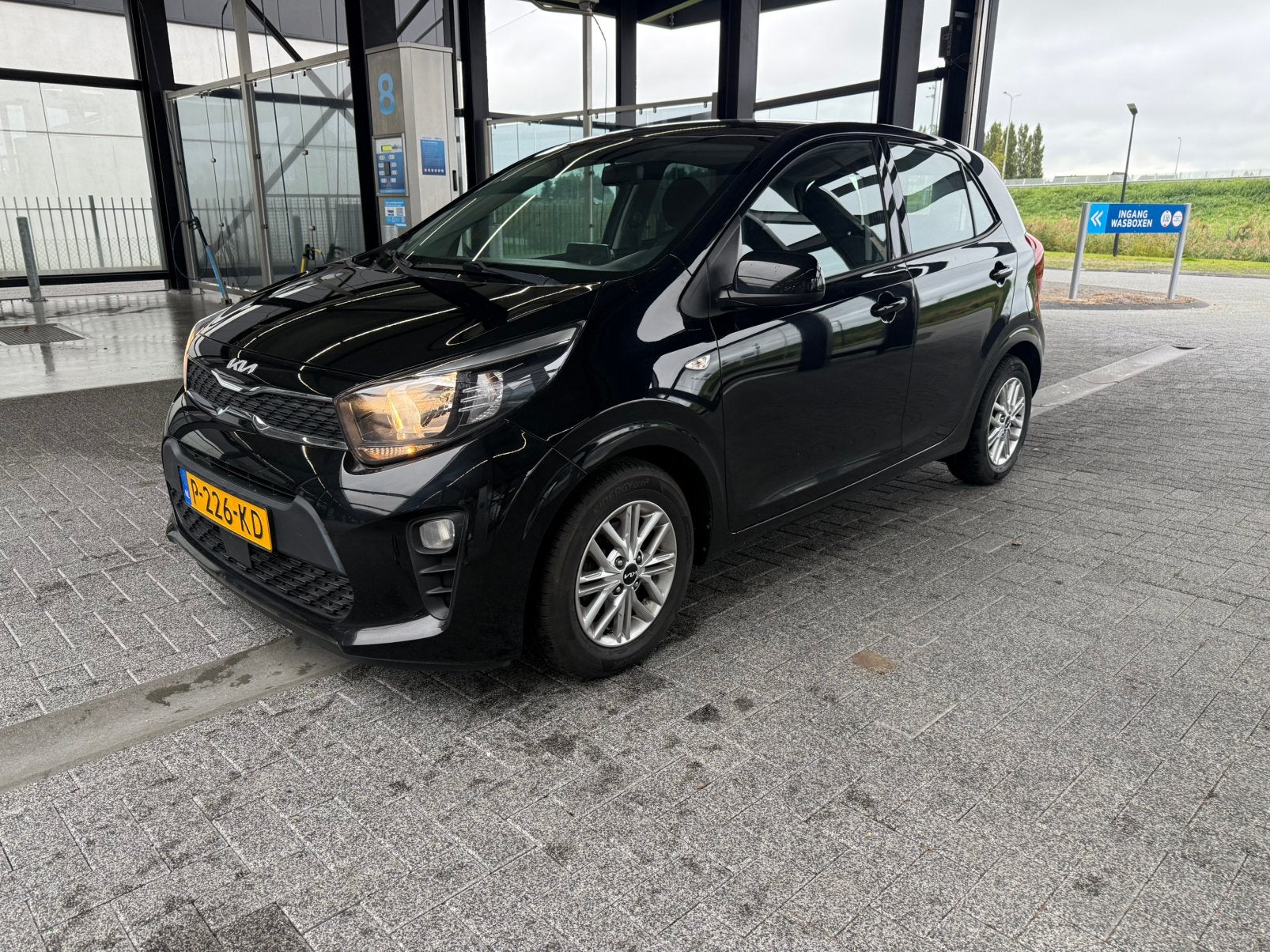 Kia Picanto 1.0 DPi AMT 67pk 4-zits 2022 Zwart, Auto's, Voorwielaandrijving, 31 €/maand, 4 stoelen, Zwart